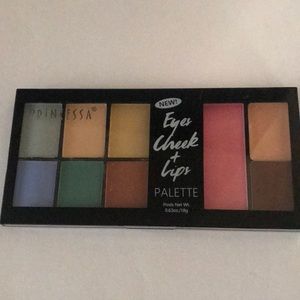 New pallete Eye Cheek +Lips
